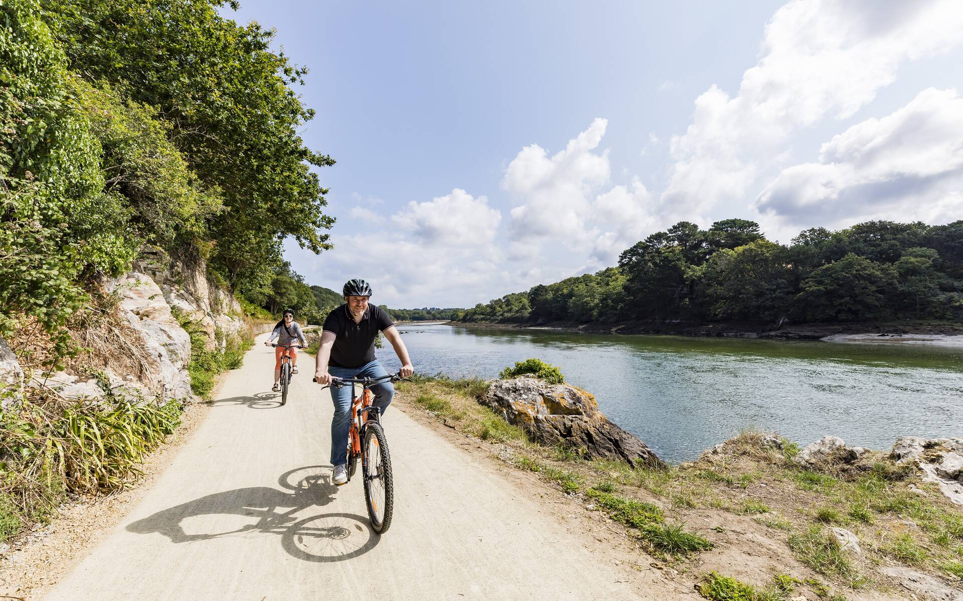Vélo sur le Youtar ©Studio Jezequel
