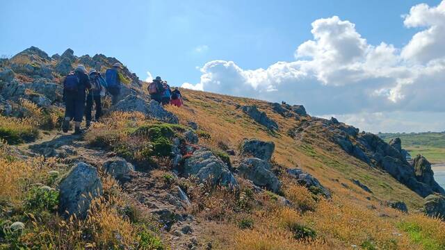 Rando sur le GR®34 à Plogoff © Ludivine Arhan