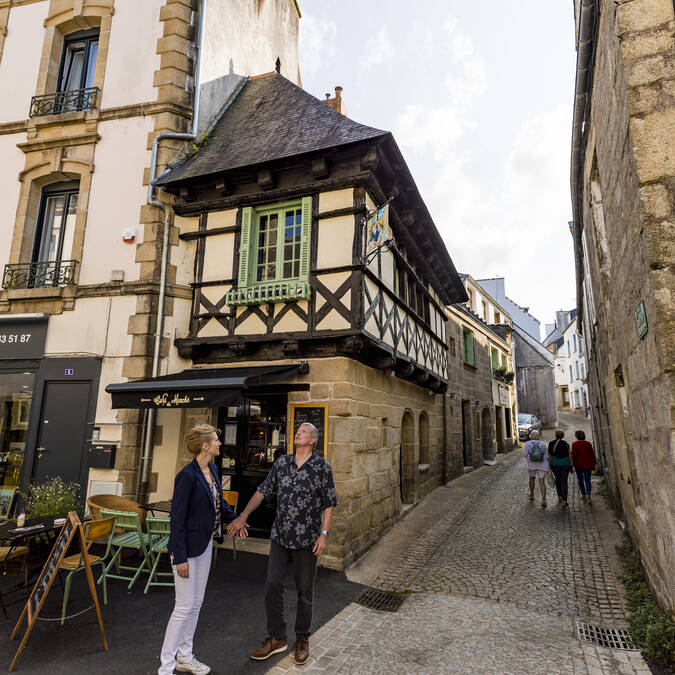 Audierne vieille ville © Studio Jezequel